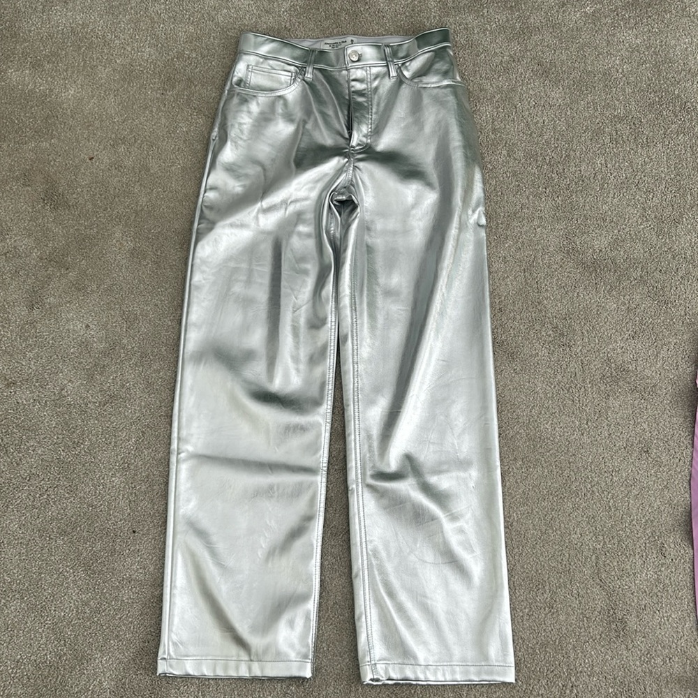 NWT 90s relaxed vegan leather chrome pants
